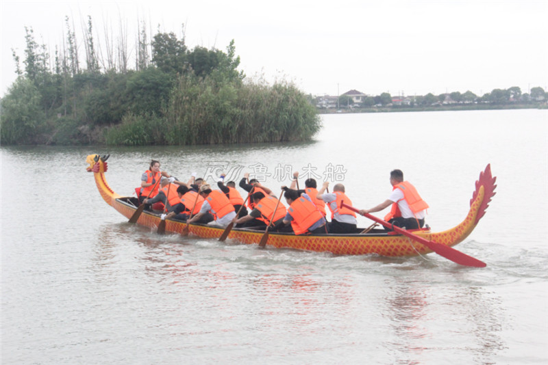 12人木質(zhì)龍舟